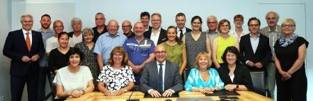 Foto zeigt die Mitglieder des neuen Gemeinderates von Schwetzingen